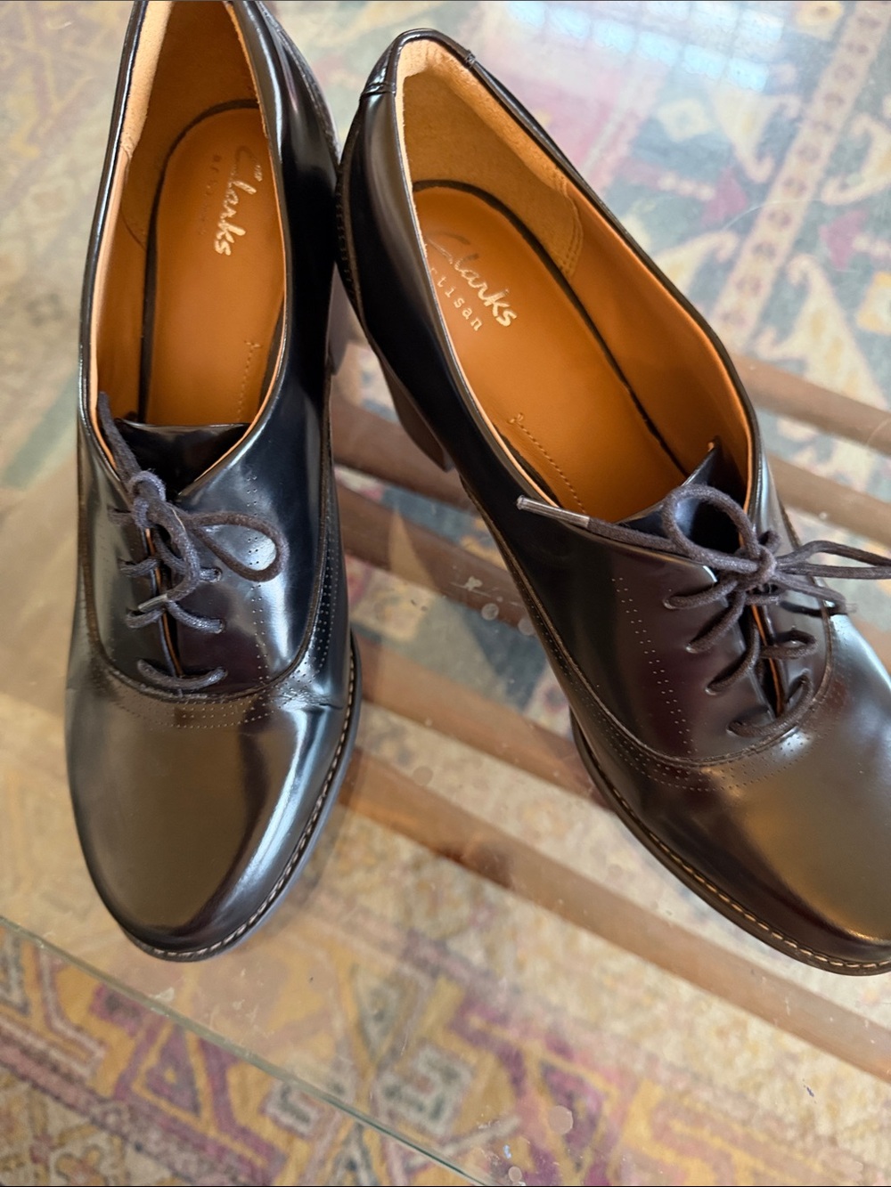 Clarks Artisan Heeled Black Oxfords like new